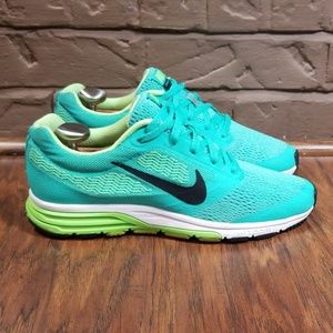 Nike Zoom Fly 2, size 8.5.